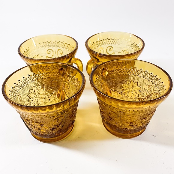 Vintage Tiara Indian Glass Cups Set of 4 - Picture 2 of 5